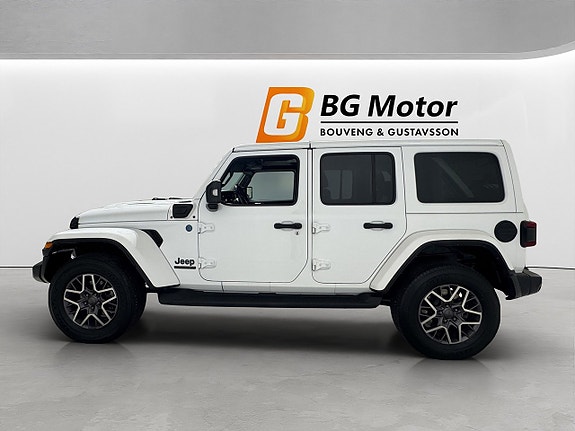 Jeep Wrangler Unlimited 7 of 19