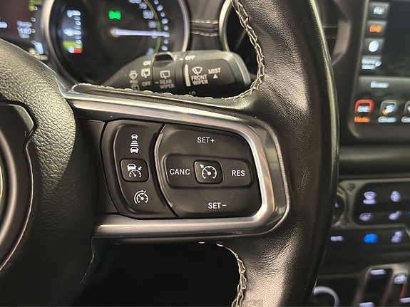 Jeep Wrangler Unlimited 15 of 19