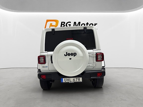 Jeep Wrangler Unlimited 5 of 19