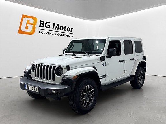 Jeep Wrangler Unlimited 8 of 19