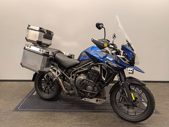 Triumph Tiger 1200 Explorer XRX 2 of 8