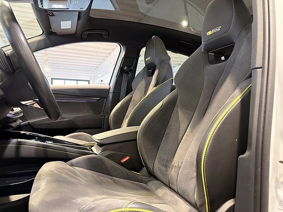 Skoda Enyaq Coupe RS 10 of 21