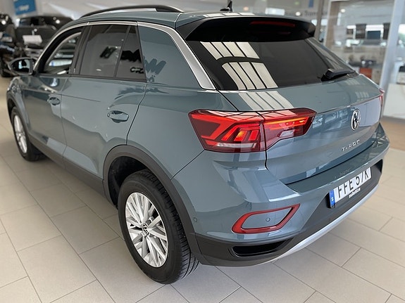Volkswagen T-Roc 8 of 18