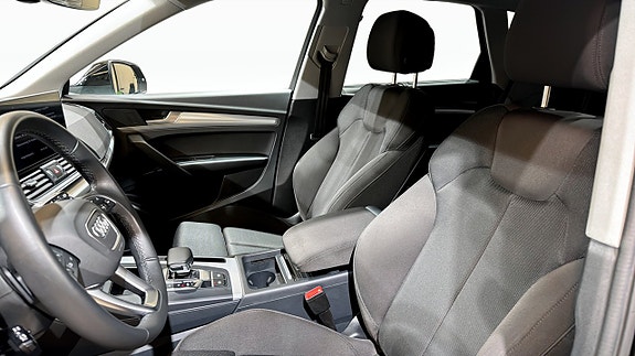 Audi Q5 9 of 30