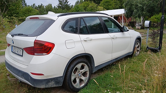 BMW X1 4 of 9