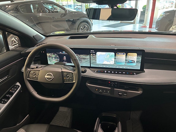 Nissan Leaf 10 of 19