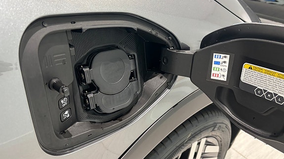 Nissan Leaf 16 of 19
