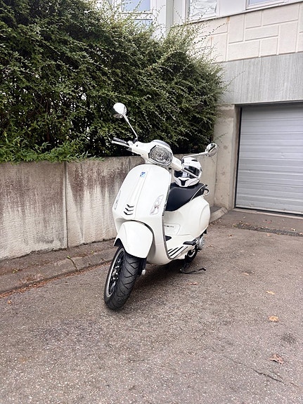 Piaggio Sprint 2 of 4