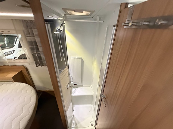 Adria Coral 670 SC Supreme *AC*Solcell*Automat* 14 of 18