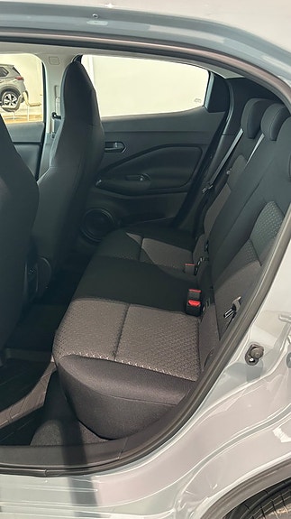 Nissan Juke 8 of 19
