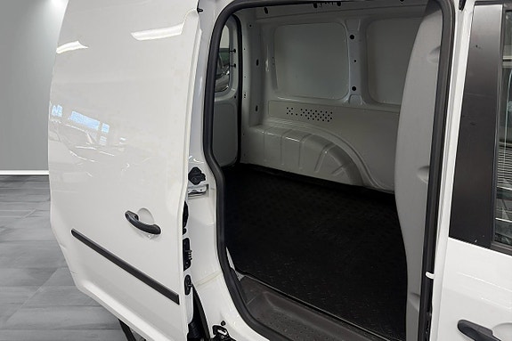 Volkswagen Caddy 12 of 14