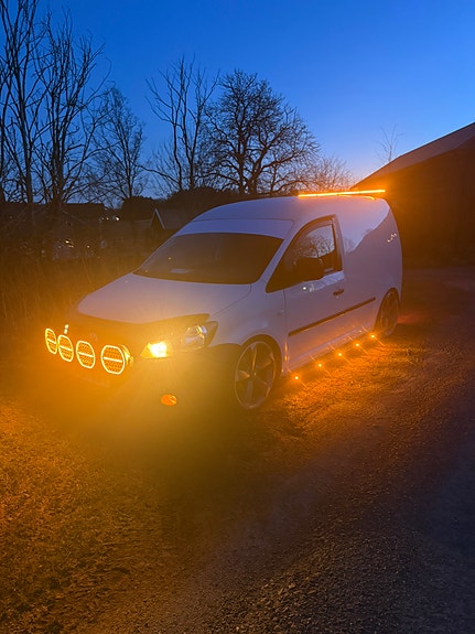 Volkswagen Caddy 3 of 7