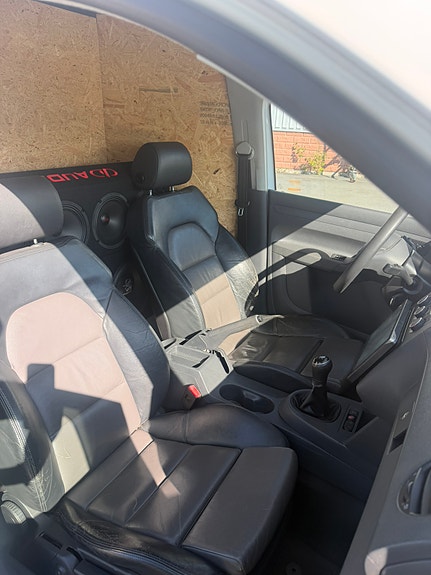 Volkswagen Caddy 6 of 7