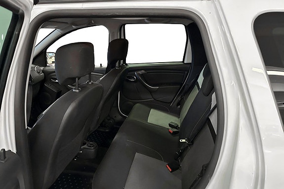 Dacia Duster 10 of 16