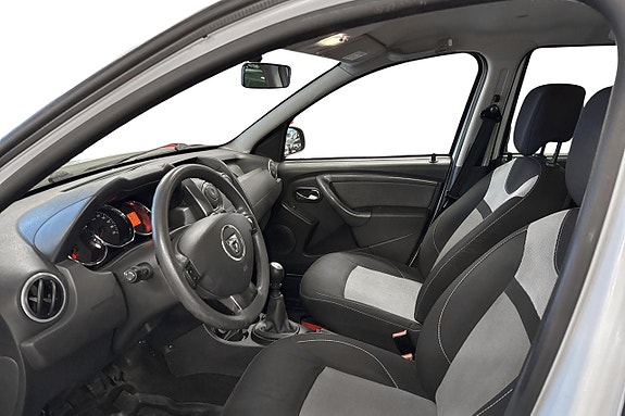 Dacia Duster 9 of 16