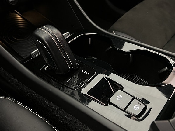 Volvo XC40 26 of 30