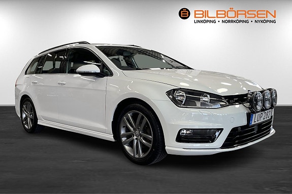 Volkswagen Golf VII 3 of 17