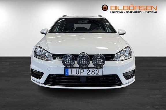 Volkswagen Golf VII 2 of 17