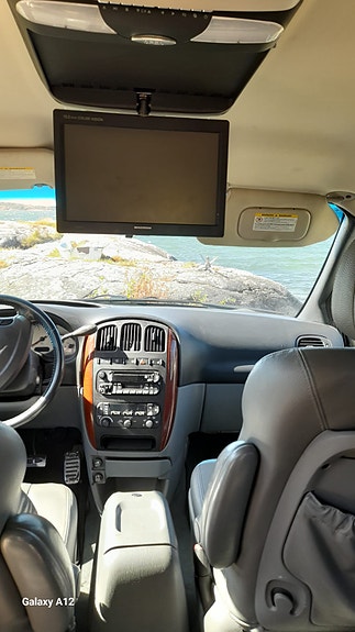 Chrysler Grand Voyager 3 of 8