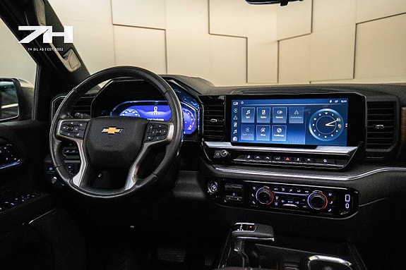 Chevrolet Silverado 1500 14 of 26