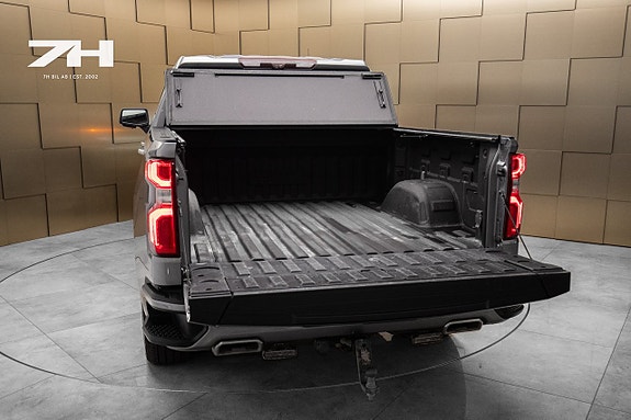 Chevrolet Silverado 1500 8 of 26