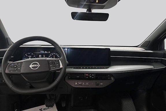 Nissan Leaf 7 of 14