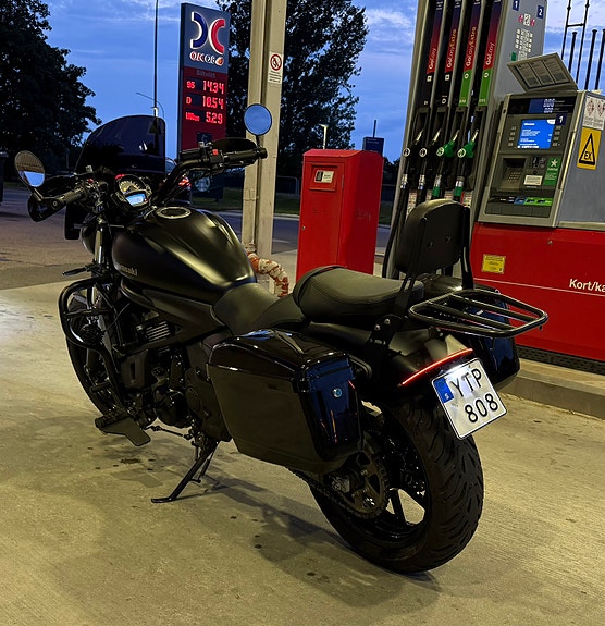 Kawasaki Vulcan S 5 of 11