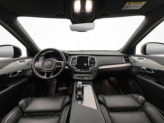 Volvo XC90 14 of 30
