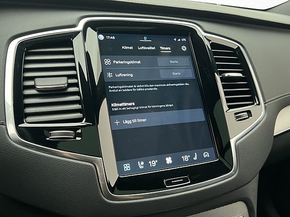 Volvo XC90 29 of 30