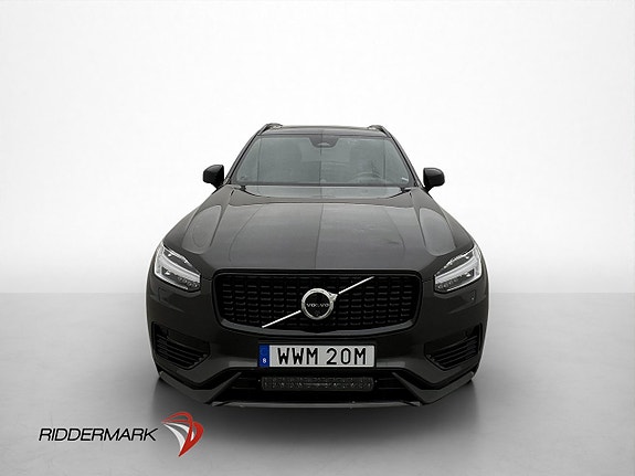 Volvo XC90 2 of 30