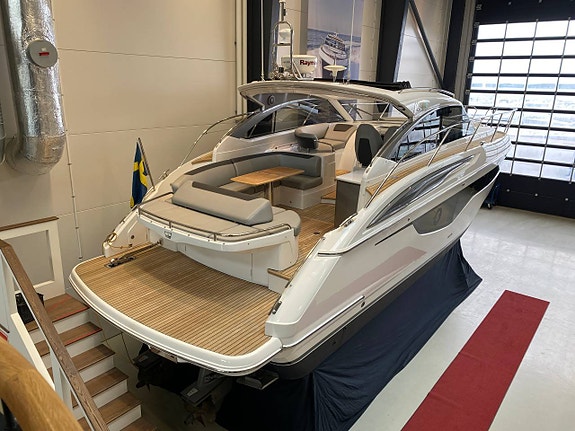Princess V40 -2018, VP D6-370/DPH, Joystick + AC 2 of 12