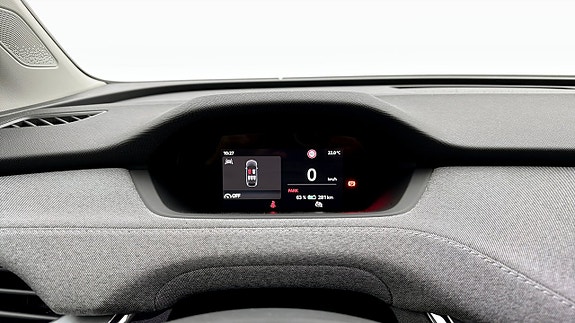 Skoda Enyaq 13 of 21