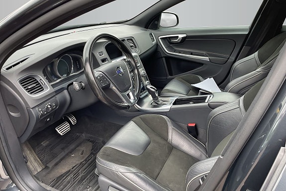 Volvo V60 10 of 16