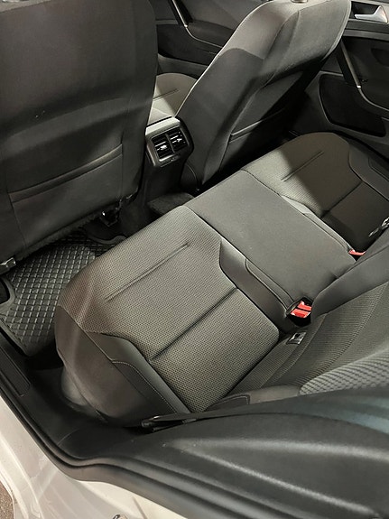Volkswagen Golf VII 3 of 5