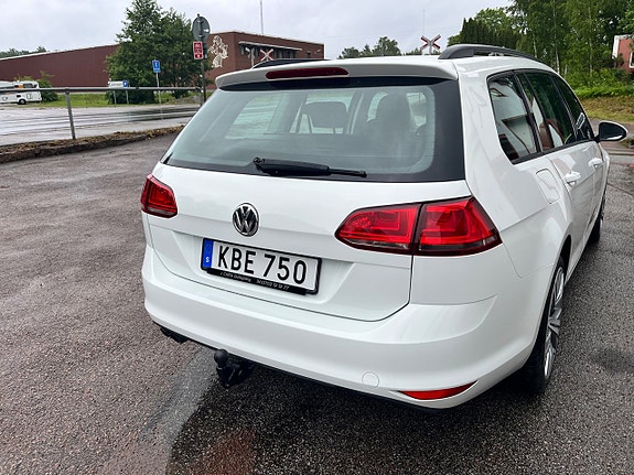 Volkswagen Golf VII 2 of 5