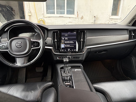 Volvo V90 Cross Country 4 of 4