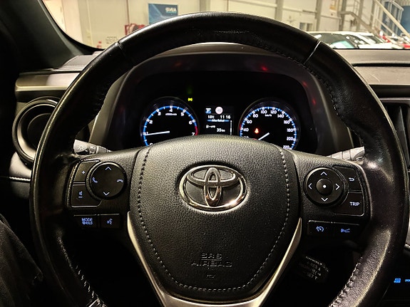 Toyota RAV4 23 of 24