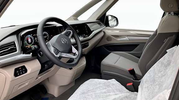 Volkswagen Multivan 7 of 12
