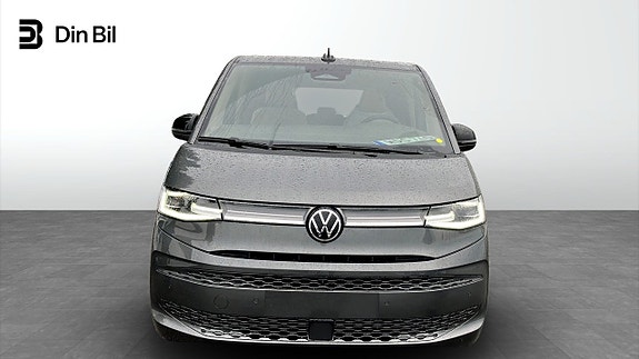 Volkswagen Multivan 4 of 12