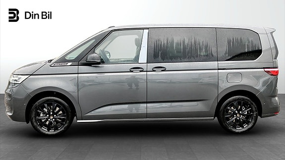 Volkswagen Multivan 2 of 12