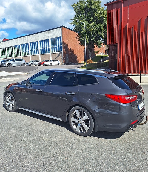 Kia Optima 9 of 12