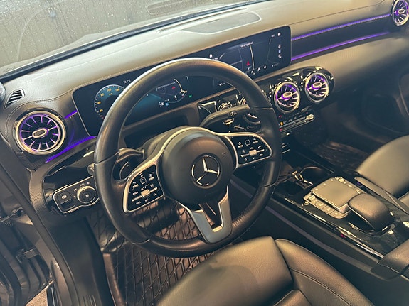Mercedes-Benz CLA200 d 15 of 23