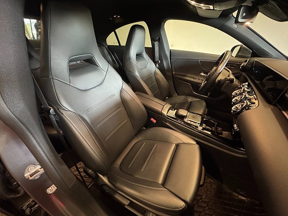 Mercedes-Benz CLA200 d 9 of 23