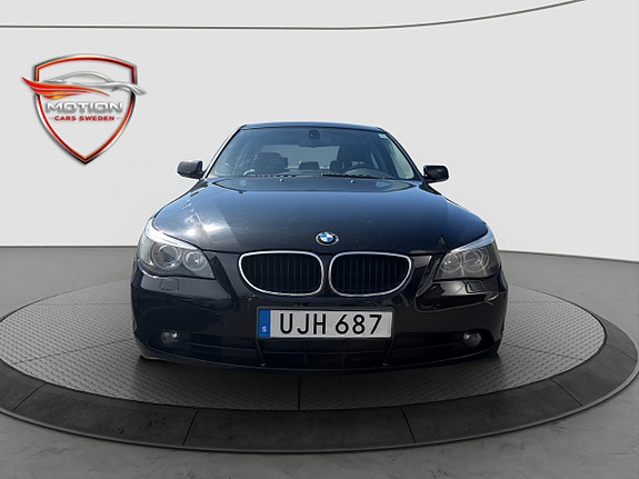 BMW 530i 2 of 18