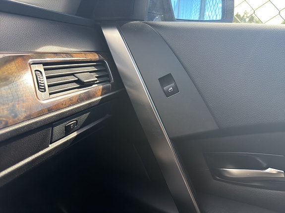 BMW 530i 15 of 18