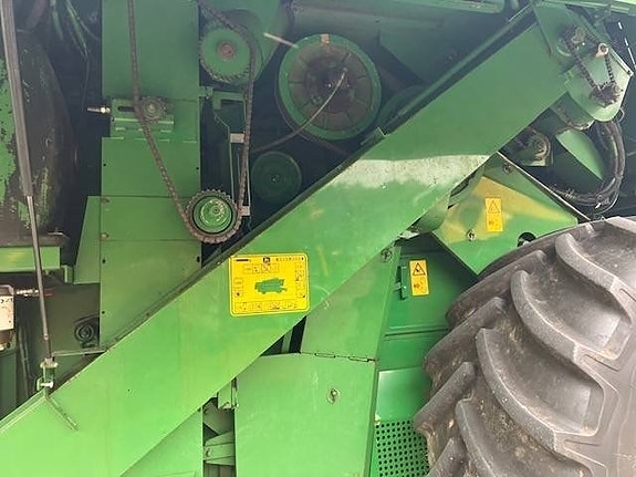John Deere 2264 9 of 16