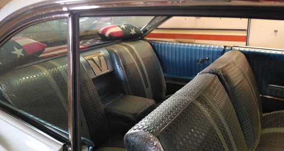 Pontiac Bonneville 9 of 10