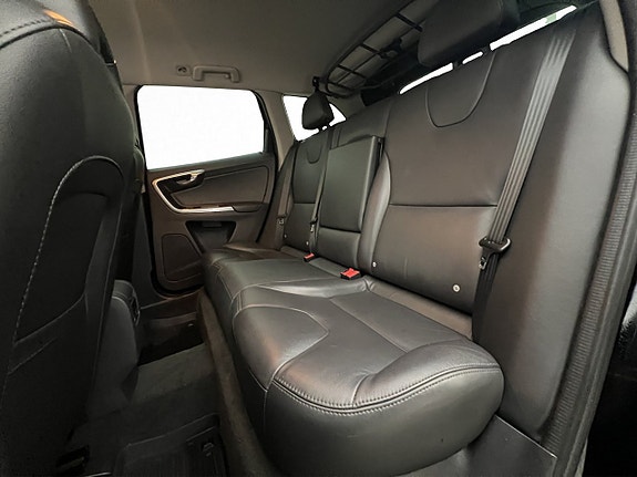 Volvo XC60 19 of 27