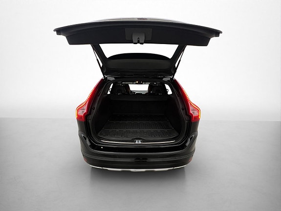 Volvo XC60 18 of 27