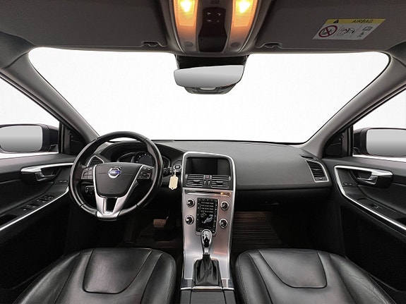 Volvo XC60 15 of 27